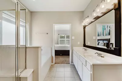 2102 Crestwind Court, Pearland, TX 77584 - Photo 11