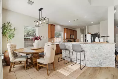 2102 Crestwind Court, Pearland, TX 77584 - Photo 7