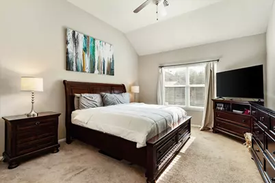 2102 Crestwind Court, Pearland, TX 77584 - Photo 9