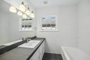 326 W 22nd St, Houston, TX 77008 - Photo 9