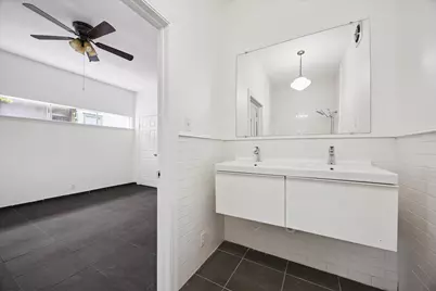 326 W 22nd Street, Houston, TX 77008 - Photo 7
