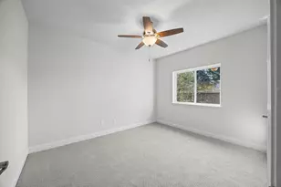 7288 Lakeshore Ct, Willis, TX 77318 - Photo 25