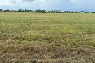 526 Chuckwagon Trail, Angleton, TX 77515 - Photo 1