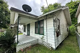 5017 Terry St, Houston, TX 77009 - Photo 9