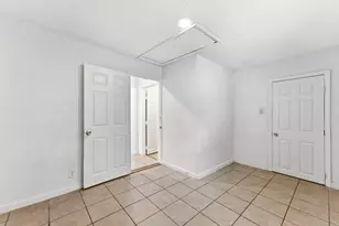 1420 Duff Ln, Houston, TX 77022 - Photo 21