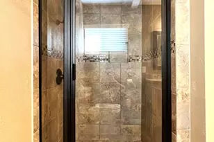 1430 Freedonia Dr, Houston, TX 77055 - Photo 17