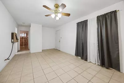 945 N Lake Avenue, Eagle Lake, TX 77434 - Photo 5