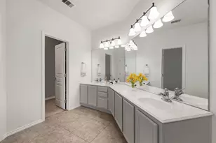 13834 Lake Livingston Dr, Houston, TX 77044 - Photo 17