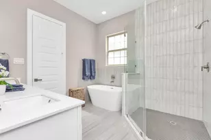 305 Queen Sude Ln, Houston, TX 77091 - Photo 23