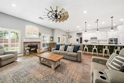 8027 Spring Bluebonnet Drive, Sugar Land, TX 77479 - Photo 19