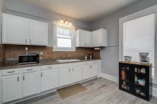 155 Davis St, Humble, TX 77338 - Photo 15