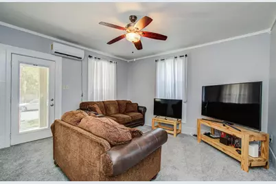 155 Davis Street, Humble, TX 77338 - Photo 7