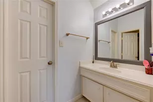5911 Canyon Brook Ct, Sugar Land, TX 77479 - Photo 11