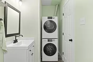 4020 4th St, Galveston, TX 77554 - Photo 21