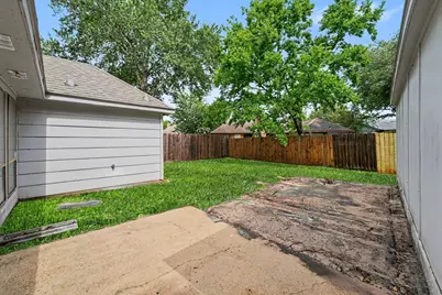 6210 Saint Anne Forest Drive, Houston, TX 77088 - Photo 27