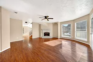15014 Middle Oaks Blvd, Houston, TX 77082 - Photo 9