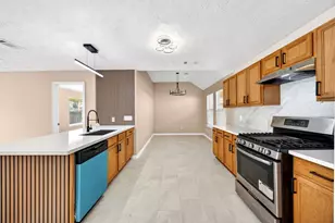 15014 Middle Oaks Blvd, Houston, TX 77082 - Photo 17