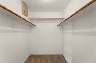 8226 Gold Tee Dr, Houston, TX 77036 - Photo 29