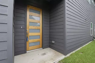 727 S Victory Drive #B, Houston, TX 77088 - Photo 3