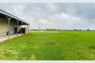 320 Buffalo Trail, Angleton, TX 77515 - Photo 5