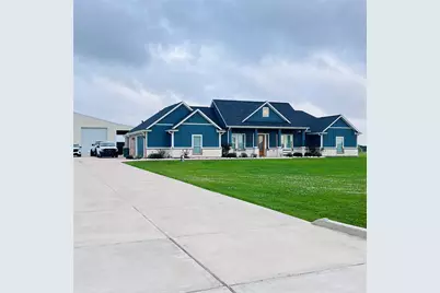 320 Buffalo Trail, Angleton, TX 77515 - Photo 3