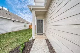 4923 Luke Mathew Dr, Rosharon, TX 77583 - Photo 7