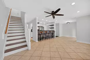 723 Worthshire St, Houston, TX 77008 - Photo 9