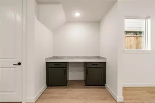 5016 Schuler St, Houston, TX 77007 - Photo 11