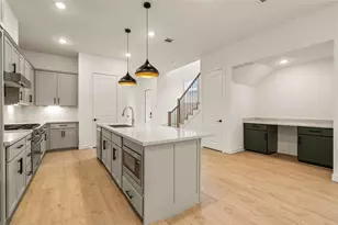 5016 Schuler St, Houston, TX 77007 - Photo 9