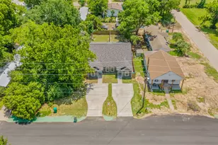 405 W Worsham St, Willis, TX 77378 - Photo 31
