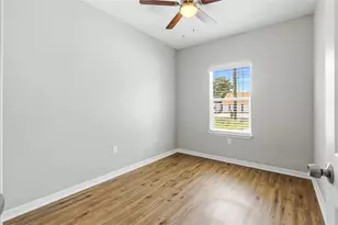 405 W Worsham St, Willis, TX 77378 - Photo 25