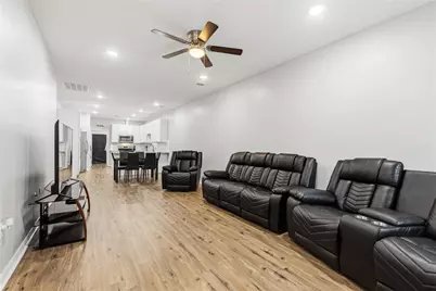 405 W Worsham Street, Willis, TX 77378 - Photo 3
