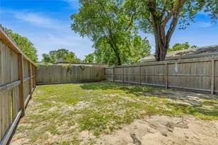 405 W Worsham St, Willis, TX 77378 - Photo 29