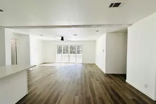 11269 Newton Cir, Conroe, TX 77303 - Photo 5