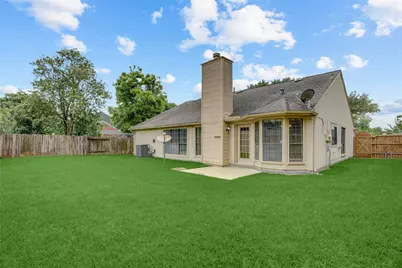 307 E Sutton Square, Stafford, TX 77477 - Photo 27