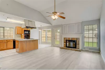 307 E Sutton Square, Stafford, TX 77477 - Photo 11