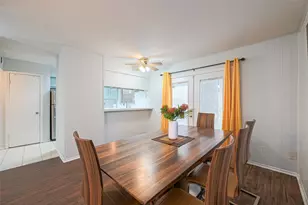 10188 Beekman Pl Dr, Houston, TX 77043 - Photo 9