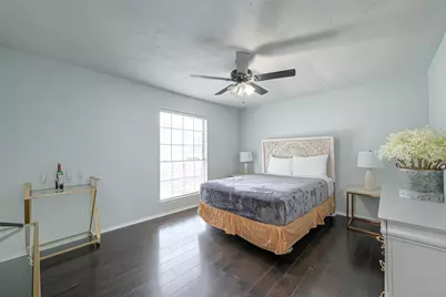 10188 Beekman Place Drive, Houston, TX 77043 - Photo 23