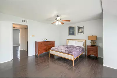 10188 Beekman Place Drive, Houston, TX 77043 - Photo 17