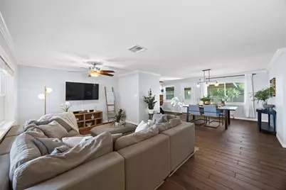 5334 Saxon Drive, Houston, TX 77092 - Photo 5