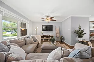 5334 Saxon Dr, Houston, TX 77092 - Photo 5