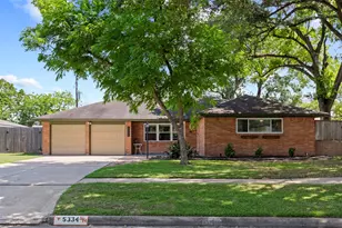 5334 Saxon Dr, Houston, TX 77092 - Photo 1