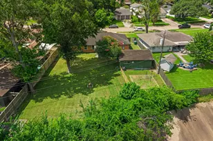 5334 Saxon Dr, Houston, TX 77092 - Photo 31