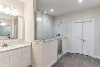 1613 Water Oak Point Drive, Houston, TX 77055 - Photo 11