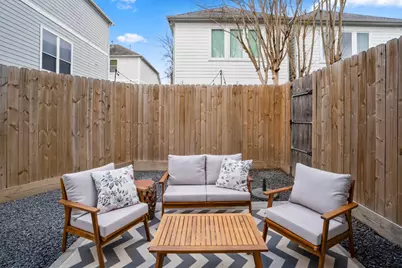 3209 Chenevert Street, Houston, TX 77004 - Photo 1
