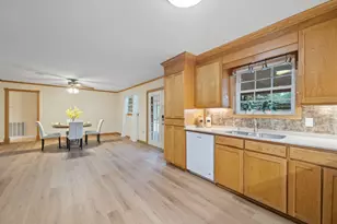 20271 Meadow Lake Rd, Cleveland, TX 77328 - Photo 15