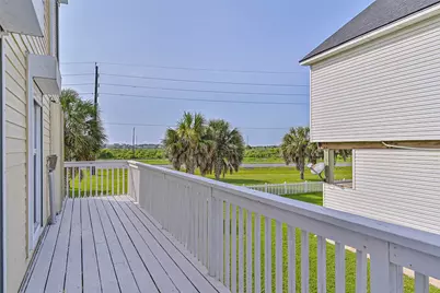 12600 W Ventura Drive, Galveston, TX 77554 - Photo 11