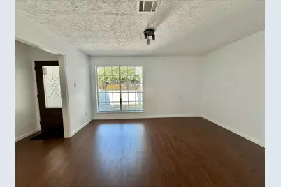 501 Valley Brook Drive, La Porte, TX 77571 - Photo 3