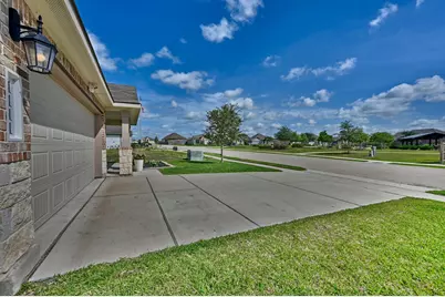 1111 Briscoe Street, Brenham, TX 77833 - Photo 7