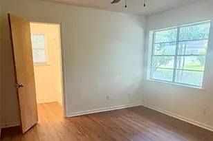 1801 Beazley St, Brenham, TX 77833 - Photo 11